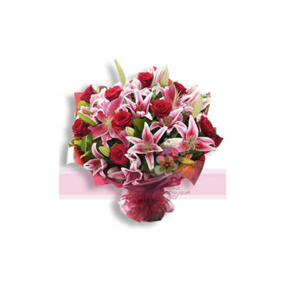 Charming Lily Bouquet
