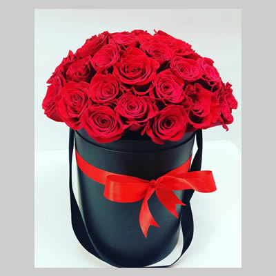 Red Attraction Hat Box